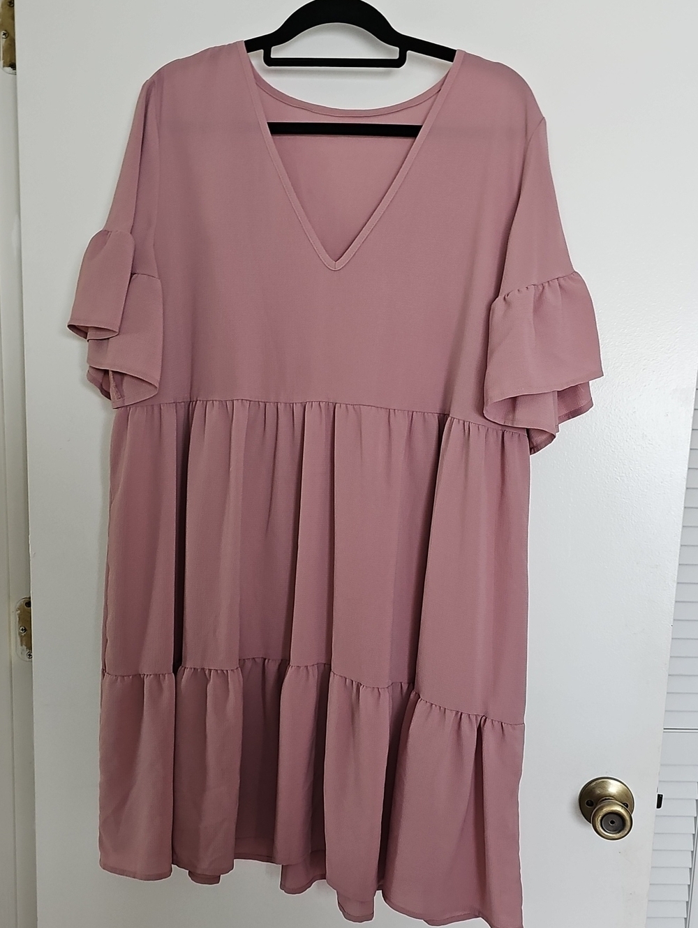 SHEIN Mauve Pink Tiered V-Neck Midi Dress